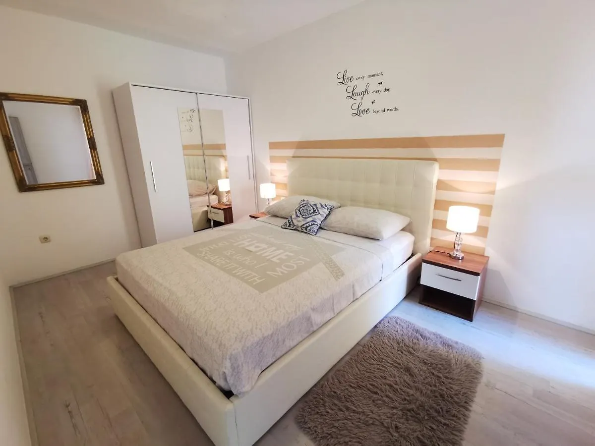 Apartments Lea 2 Malinska