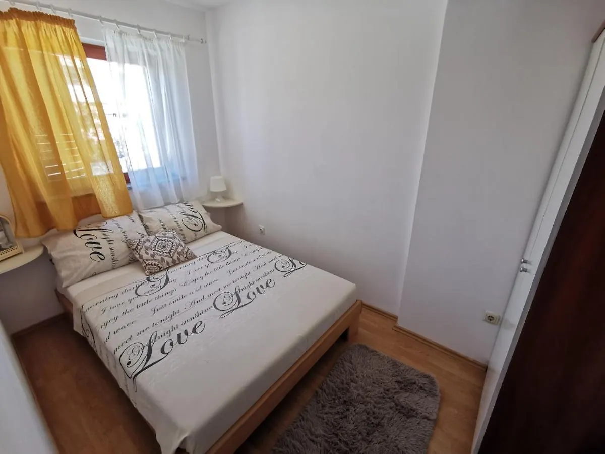 Apartments Lea 2 Malinska