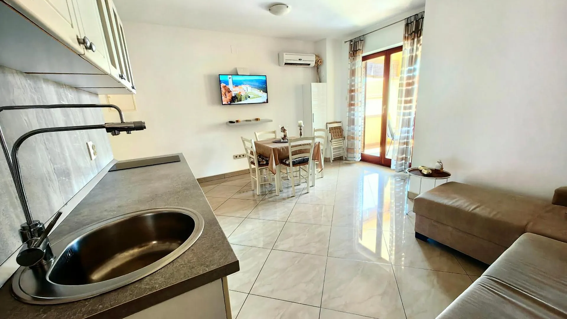 Apartments Lea 2 Malinska
