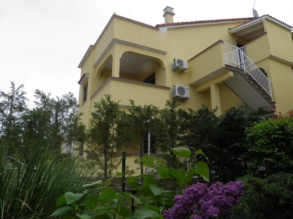 Apartments Lea 2 Malinska