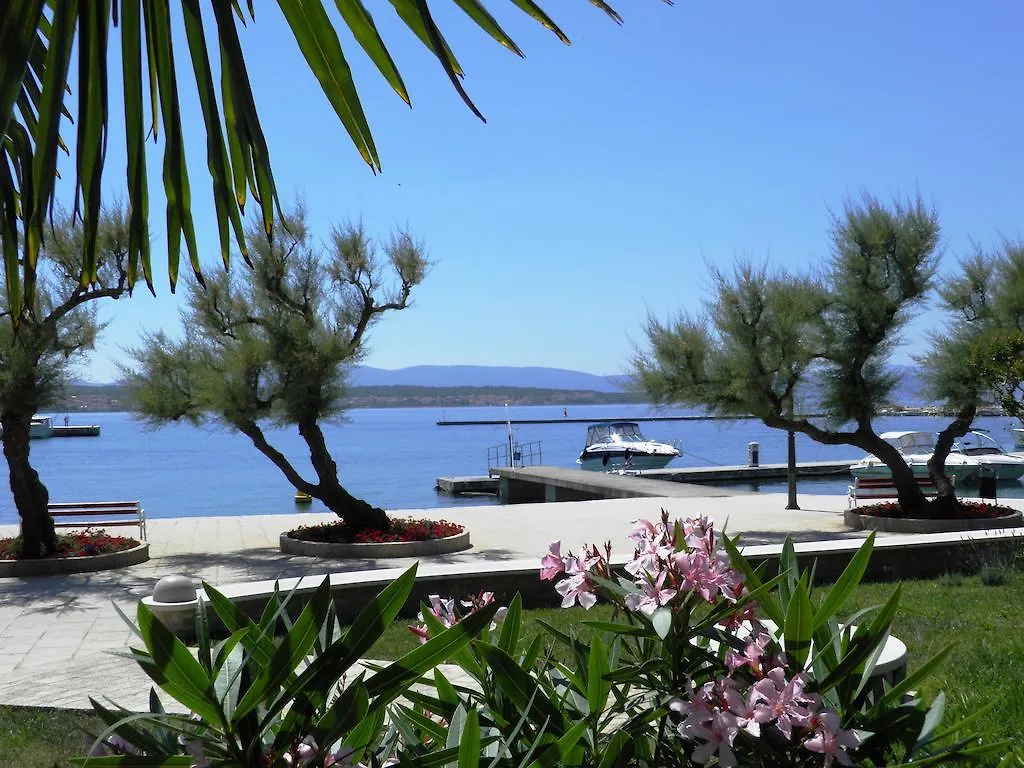 Apartments Lea 2 Malinska Croatia